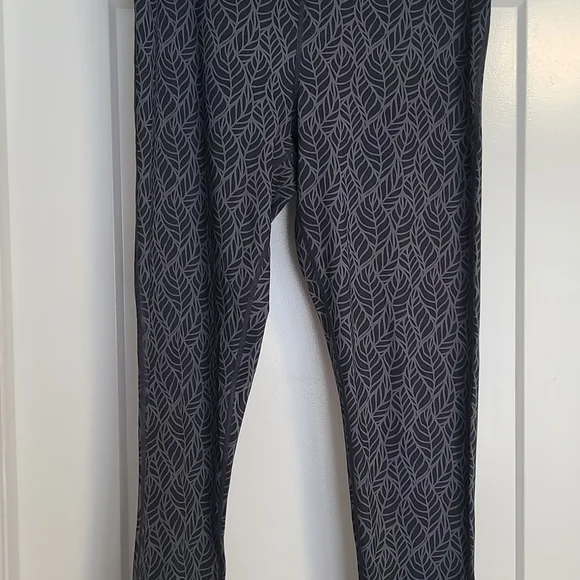 Leggings - Picture 2 of 3